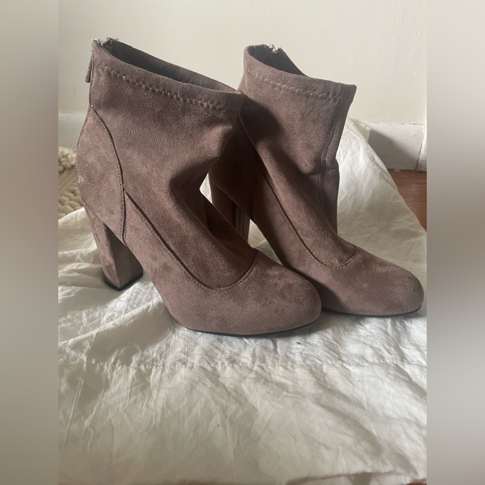 Sock heeled boots